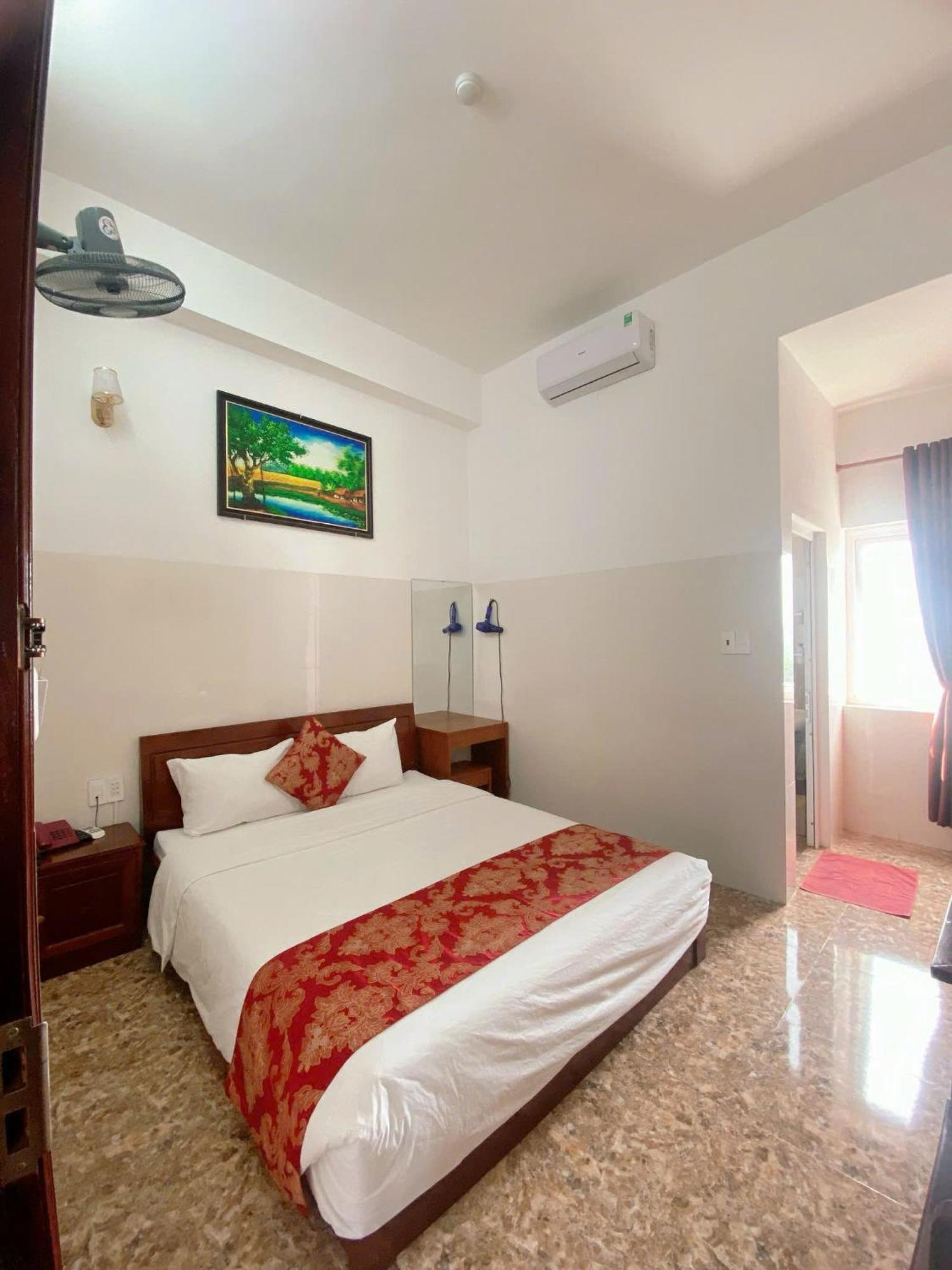 Khach San My Ngoc Hotel Buon Ma Thuot Exterior photo